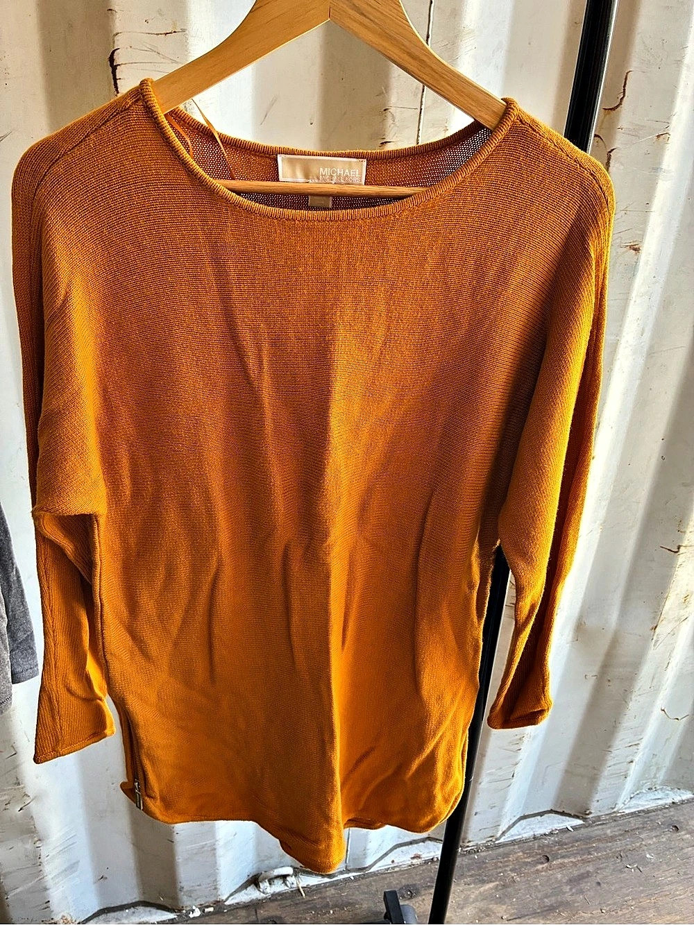 Michael Kors Crew Neck Knit Sweater in Orange Size Medium